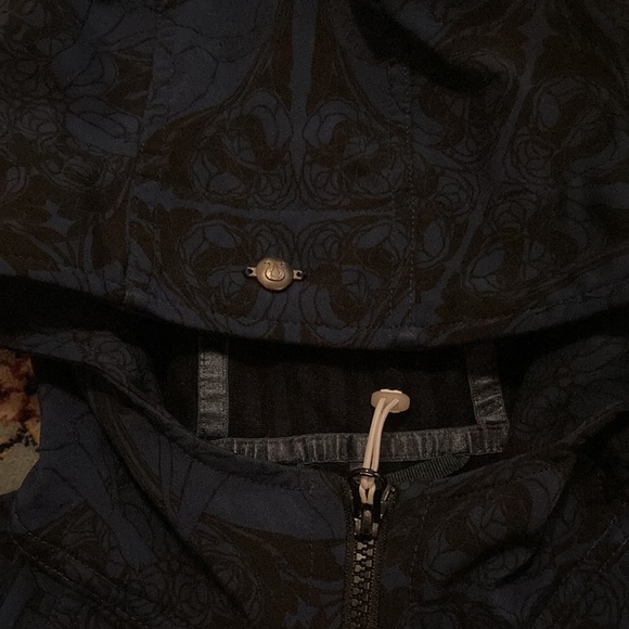 RARE Lululemon Apres Rain Softshell Jacket Dancers In The Snow Sz 4 - Picture 2 of 8